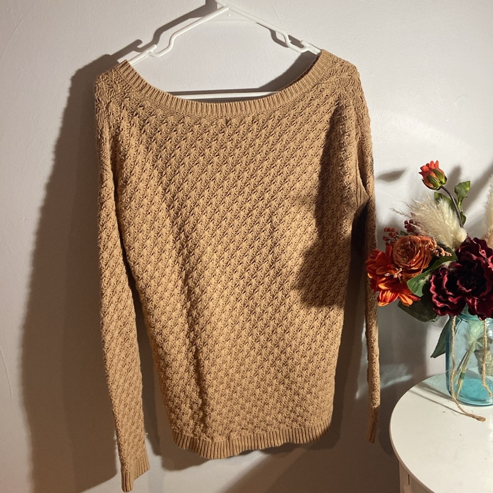 NWOT Old Navy Cozy Knitted Light-Weight Fall Sweater - Picture 2 of 3